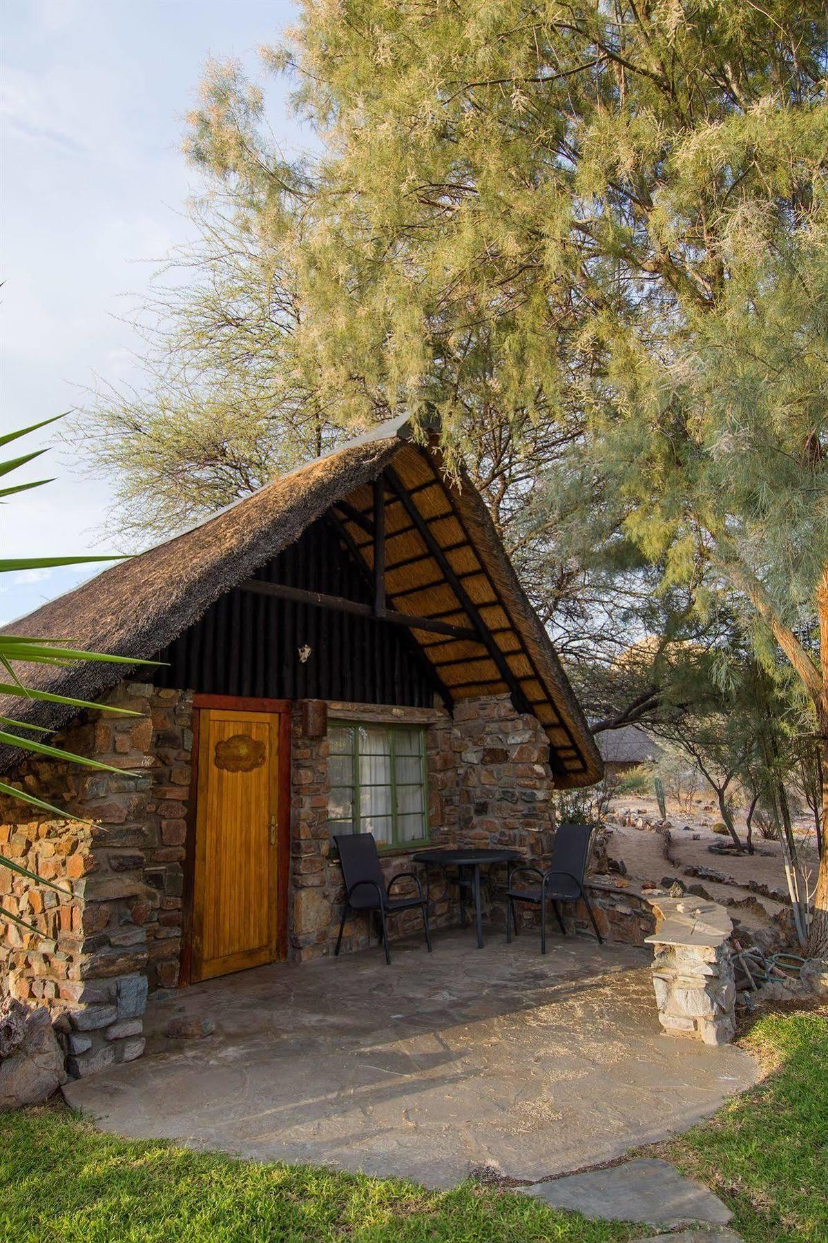 Etusis Lodge Usakos Exterior photo