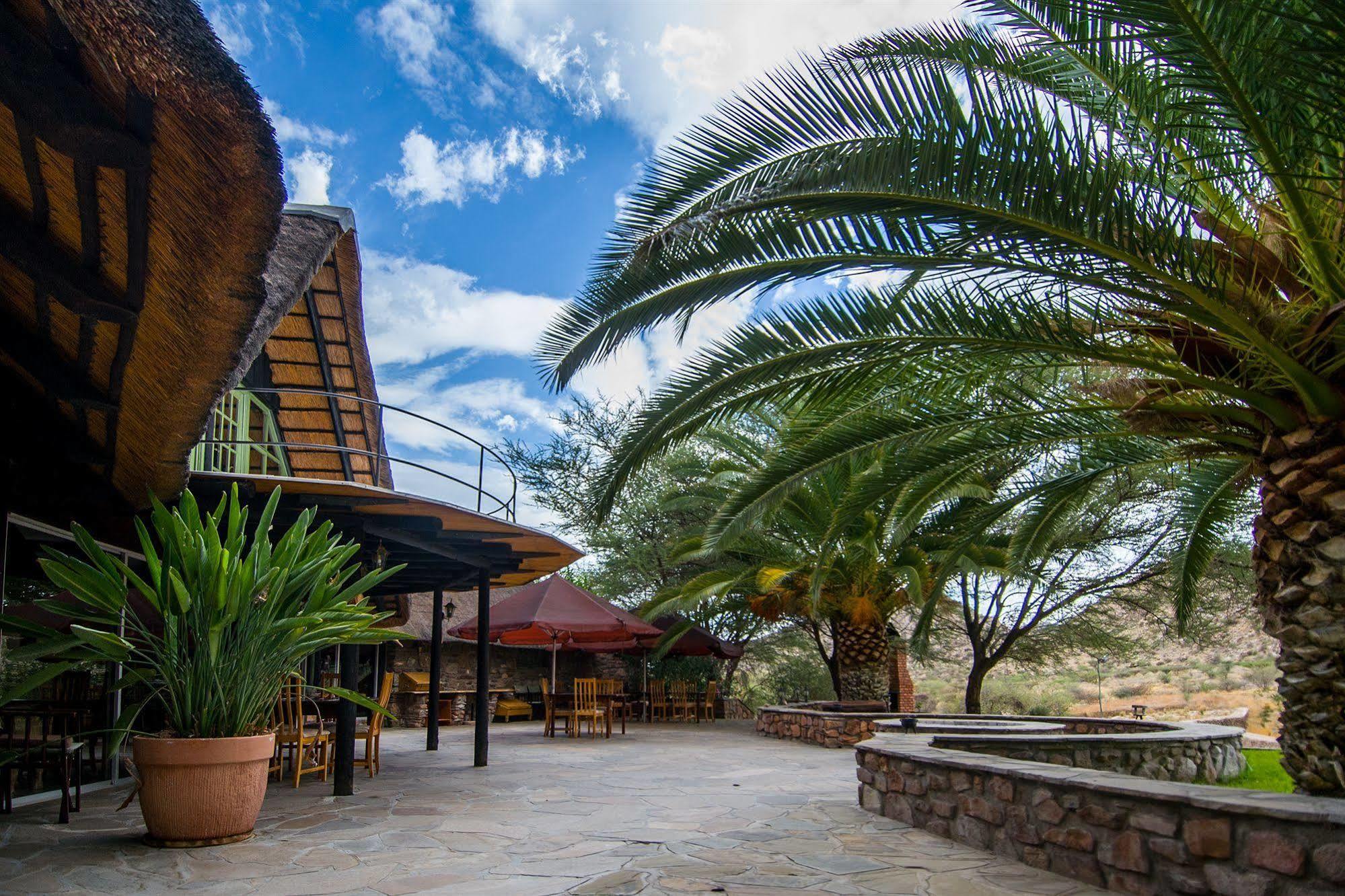 Etusis Lodge Usakos Exterior photo