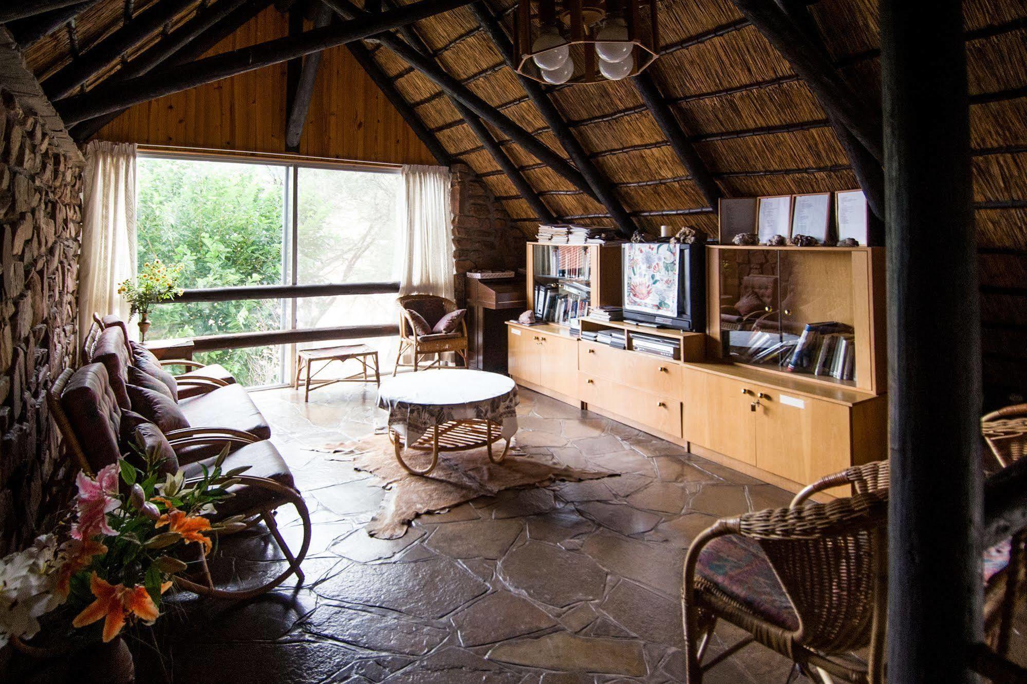 Etusis Lodge Usakos Exterior photo